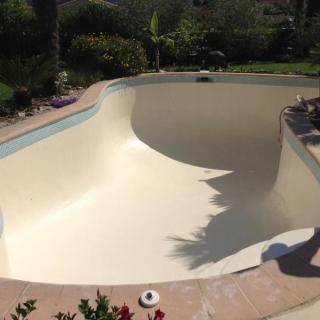 Rénovation de piscine polyester stratifié